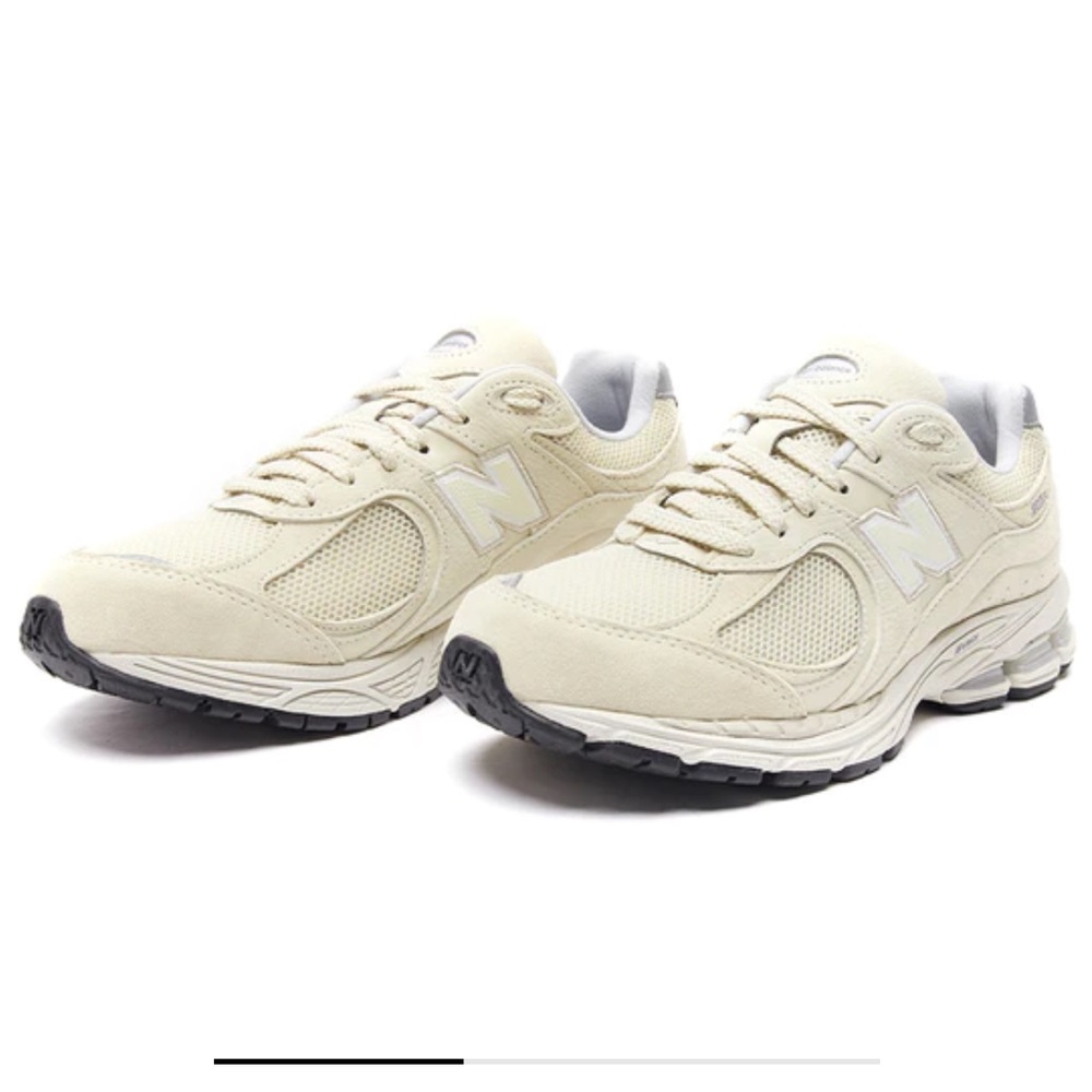 New Balance 2002R bone light aluminum